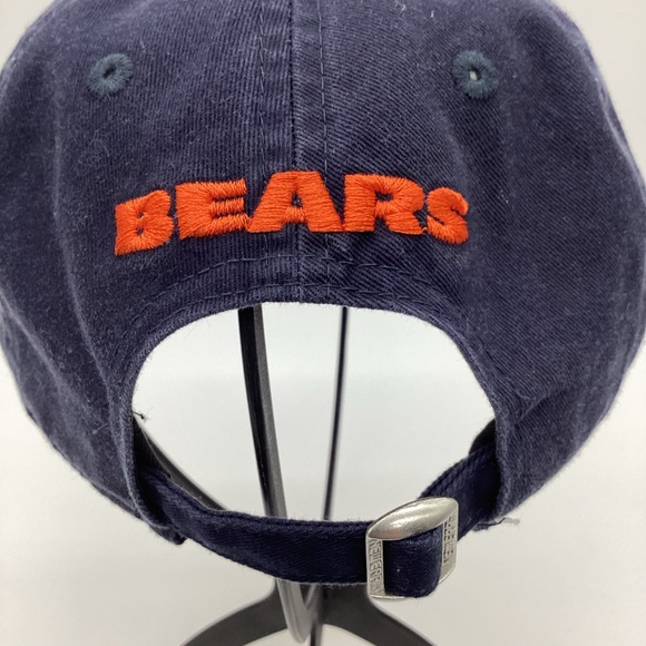 1260. Blue and White Women’s Sequin Cap Chicago Bears NWT - Picture 4 of 4